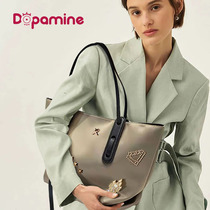 Large capacity shoulder shoulder bag 2021 female original new fashion niche tote bag commuter computer briefcase