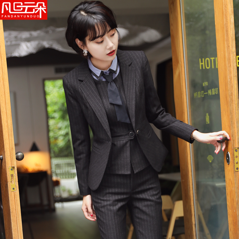 Tailleur femme      - Ref 3242126 Image 1