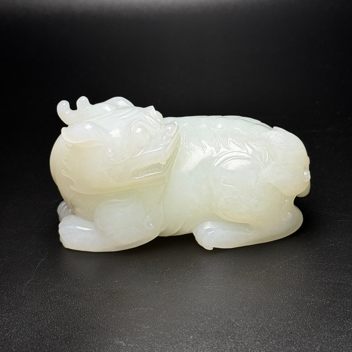 25年最新！收藏圈爆火的和田玉麒麟手把件，老玉