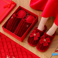 Бархатная бордовая подарочная коробка