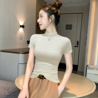 Абрикосовый, высокий воротник