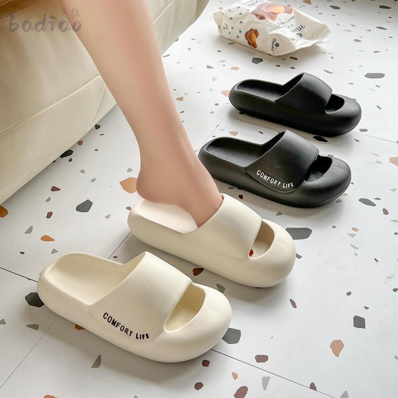 2024 Summer New Style Closed-Toe Anti-Collision Thick-Soled Slippers for Women and Couples soft sole Outdoor Non-Slip Sandals for Men