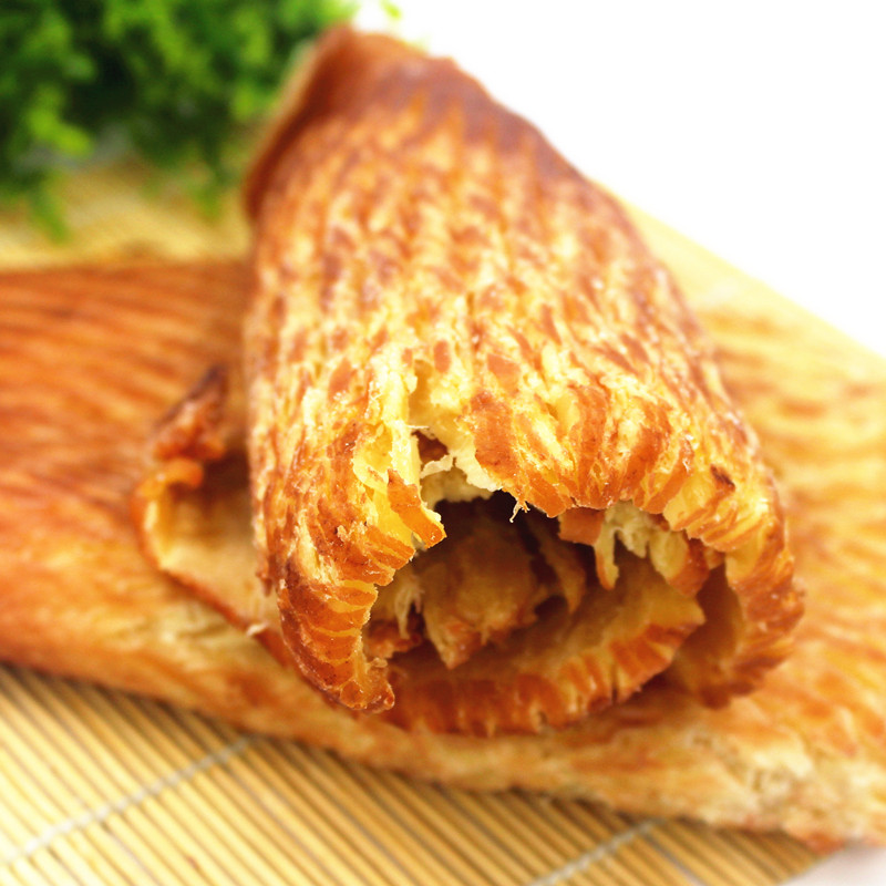 Dalian specialty hand-torn carbon grilled squid slices Seafood ready-to-eat snacks Organ squid silk cuttlefish slices 500g