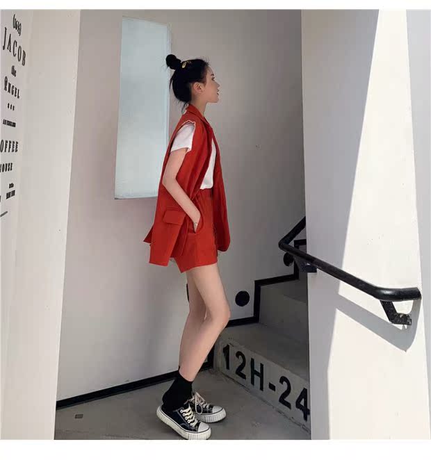 Mùa hè mới Hàn Quốc khí chất chic chic là mỏng phù hợp với thời trang hoang dã vest vest cao eo quần short phù hợp - Bộ đồ đồ bộ cát hàn