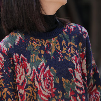 Slowly turning blue tea wool knitted sweater