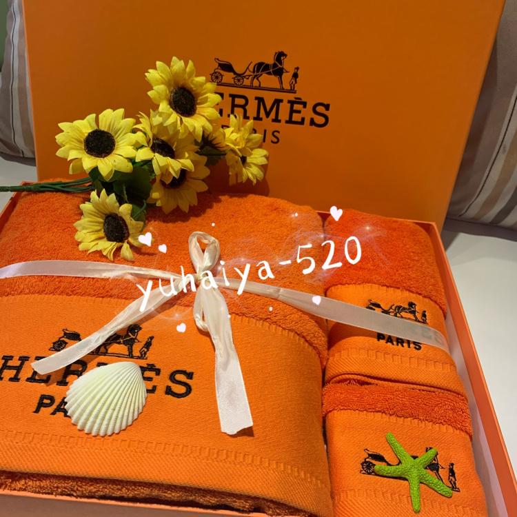 Free Shipping on Luxury Bath Towels, Hand Towels, and Square Towels Three-Piece Set, Made of Pakistani Cotton, Extra Large and Thick, Specifically for Club Model Rooms Free Shipping on Luxury Bath Towels, Hand Towels, and Square Towels Three-Piece Set, Made of Pakistani Cotton, Extra Large and Thick, Specifically for Club Model Rooms