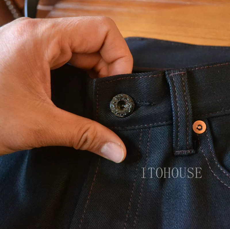 Произведенные ITohouse джинсы прямого кроя 14oz черная корова и 13.5oz мульти-перо красное -ушное красное -ушное лапчатая ткань атласного цвета