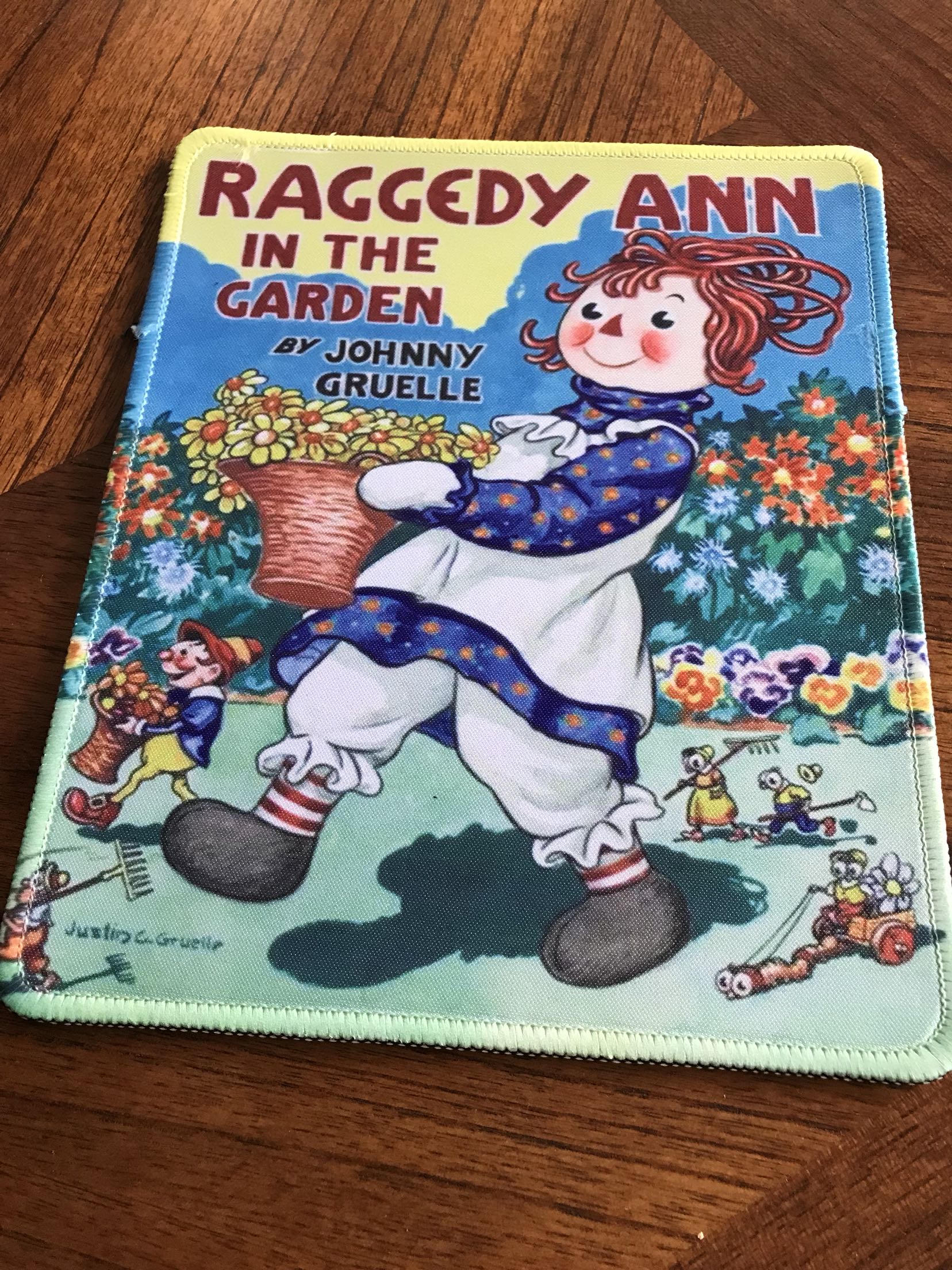 Export Young Single Raggedy ann andy Mouse Pads (Three Installed) Table Pads