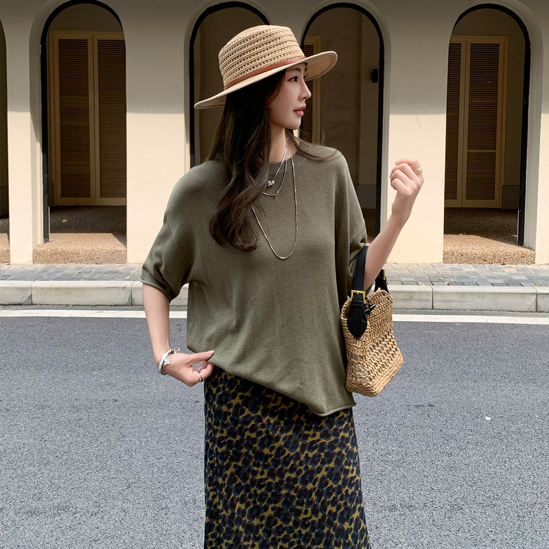Ning'Er Lynn Old Money Style Summer Thin Knit Top Loose Slimming Mid-Sleeve T-Shirt Women's 2026 New Top