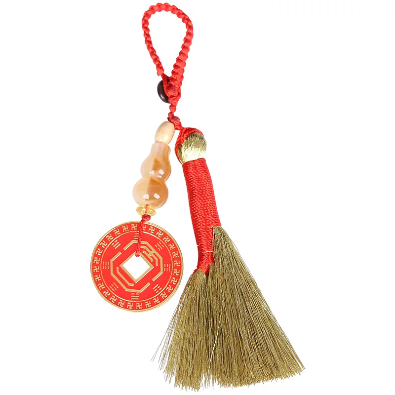 П pendant handmade, кроватная клетка, метла для ключей