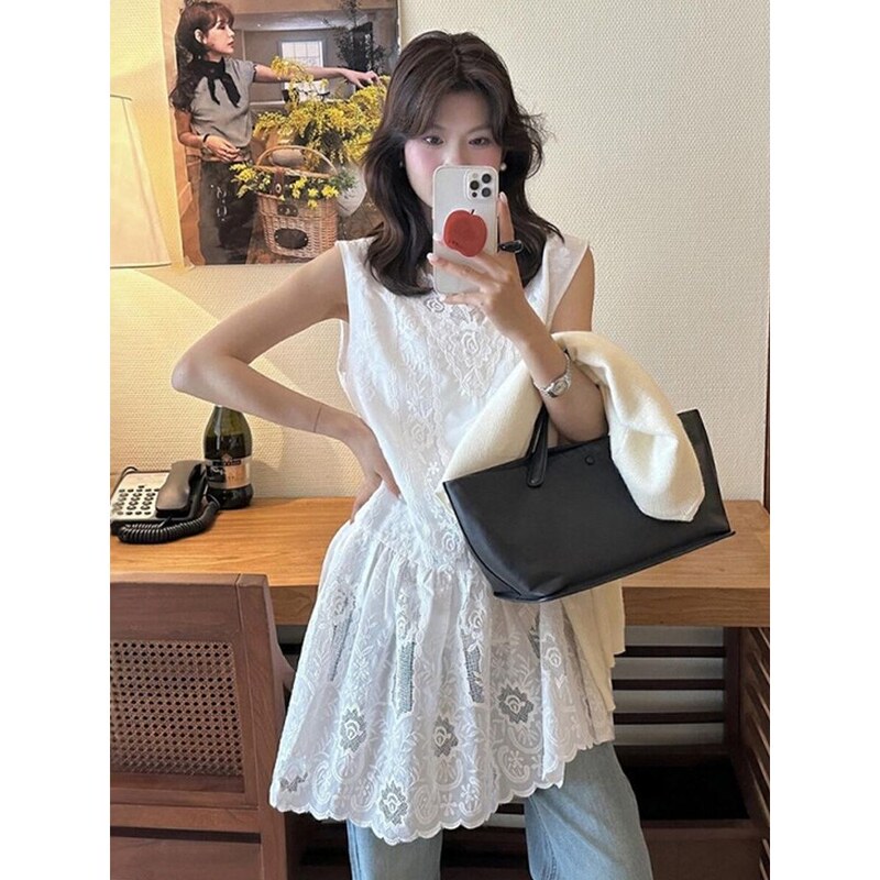 100kg Plus Size Lace Crochet Embroider White Sleeveless Top for Women Layered Summer 2025 New Style Vest 100kg Plus Size Lace Crochet Embroider White Sleeveless Top for Women Layered Summer 2025 New Style Vest