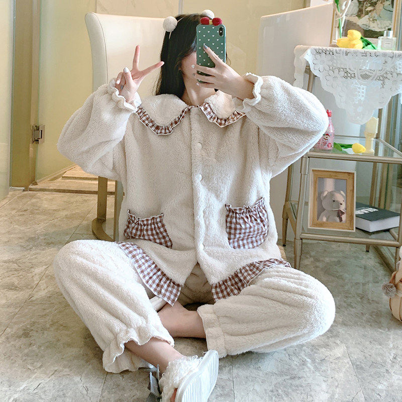 Fall and winter coral vestry lady winter clothes thickened flannel home clothes winter 2021 new suit