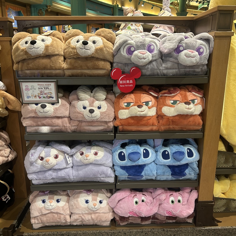 Shanghai Disney Domestic Belle Popsicle Stitch New Model with Movable Ears Blanket Shawl Warm Throw Blanket Shanghai Disney Domestic Belle Popsicle Stitch New Model with Movable Ears Blanket Shawl Warm Throw Blanket