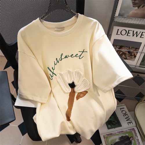 Очень большая трехмерная летняя дизайнерская футболка с коротким рукавом, большой размер, в цветочек, по фигуре, тренд сезона