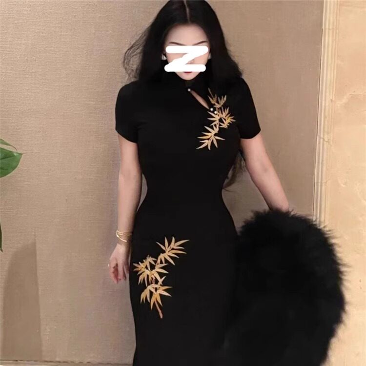 black and gold chinese dress Elegant Black Velvet Qipao