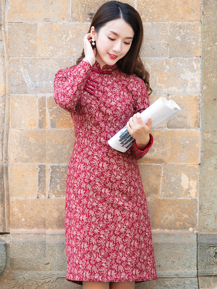 Junya winter velvet thickened cheongsam young quilted retro plate buckle mid-length version improved Chinese style women's clothing