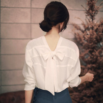 Fashion brand Chiffon shirt womens design sense niche 2021 new early autumn white top wear wild casual long-sleeved