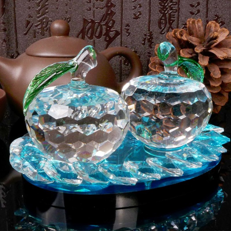 ��Ե��ˮ��ƻ���ڼ�