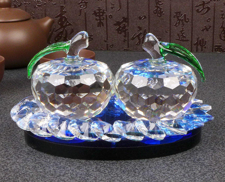 ��Ե��ˮ��ƻ���ڼ�