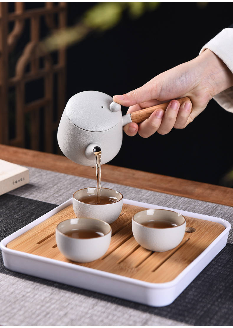 The Story of pottery and porcelain tea set home sitting room office receives a visitor mercifully tea a little Chinese style tea sets tea tray
