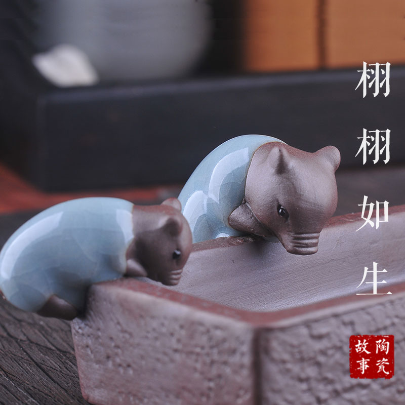 Ceramic creative story boutique tea pet furnishing articles elder brother up playing express piggy drinking tea tea tea accessories tea art