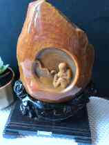 Yunnan Huanglong Jade at the beginning of the people ornaments