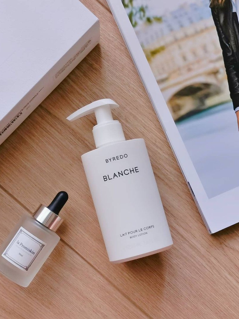 杭州姑娘林薇在暴雨夜靠这瓶沐浴露稳住情绪崩溃边缘🌧️🌹 - 种草笔记- 淘江湖