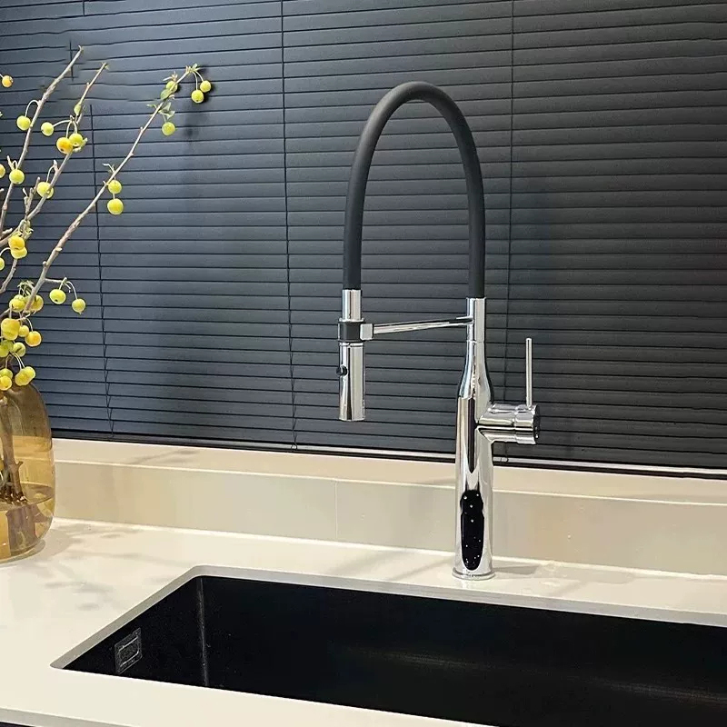 Italian High-End Pull-Out Kitchen Faucet with Hot and Cold Water, Rotatable Sink Faucet, Splash-Proof Italian High-End Pull-Out Kitchen Faucet with Hot and Cold Water, Rotatable Sink Faucet, Splash-Proof