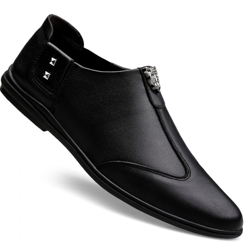 2019 spring new men's business casual leather shoes leather soft bottom soft leather Korean version of the British youth small leather shoes