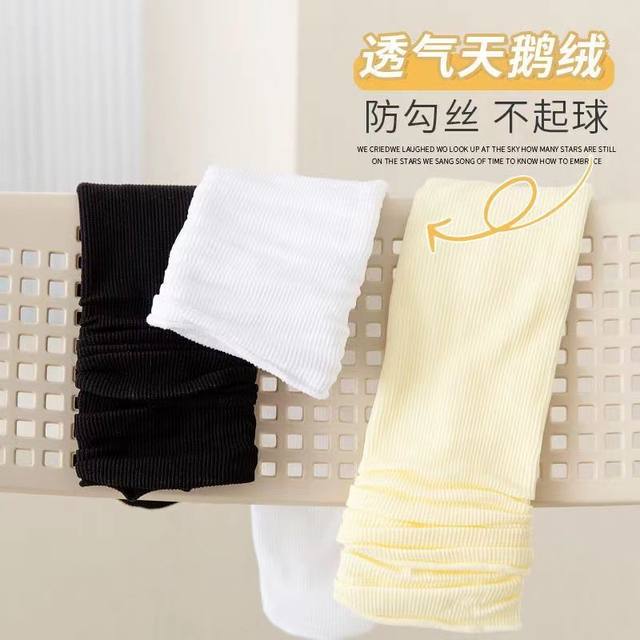 ຖົງຕີນກ້ອນສີຂາວຂອງແມ່ຍິງ Summer Pile Socks Summer Thin Medium Tube Black Summer Croc Shoes Sandals Ice Stockings