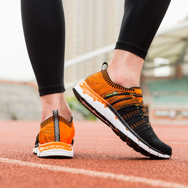 361度 iMate2 智能芯跑 飞织透气网面  男、女款稳定跑步鞋 优惠券折后￥169包邮（￥219-50）多色可选 送智能芯片