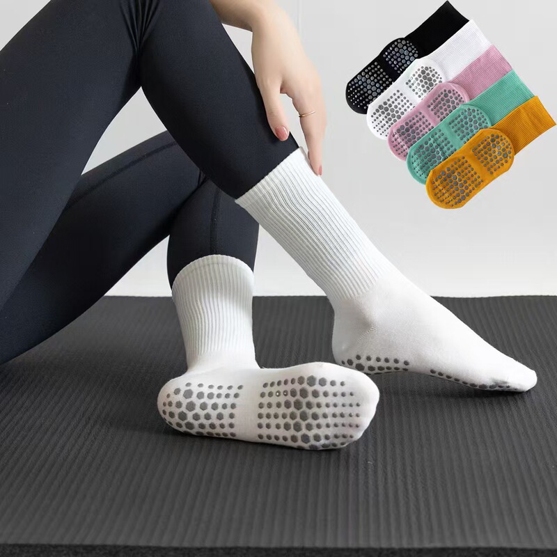 Yoga Socks for Women, Solid Color Mid-Calf Socks, Silicone Non-Slip Fitness Pilates Socks, Floor Socks, Sweat-Absorbent, Odor-Resistant, Casual