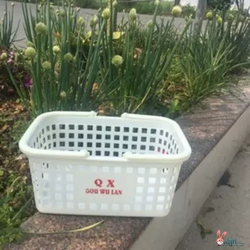 2025 Ручная корзина для супермаркетов Корзина для покупок Синяя утолщенная большая корзина Купить 𧹒 Корзина для покупок для овощей Пластиковая рамка для фруктов