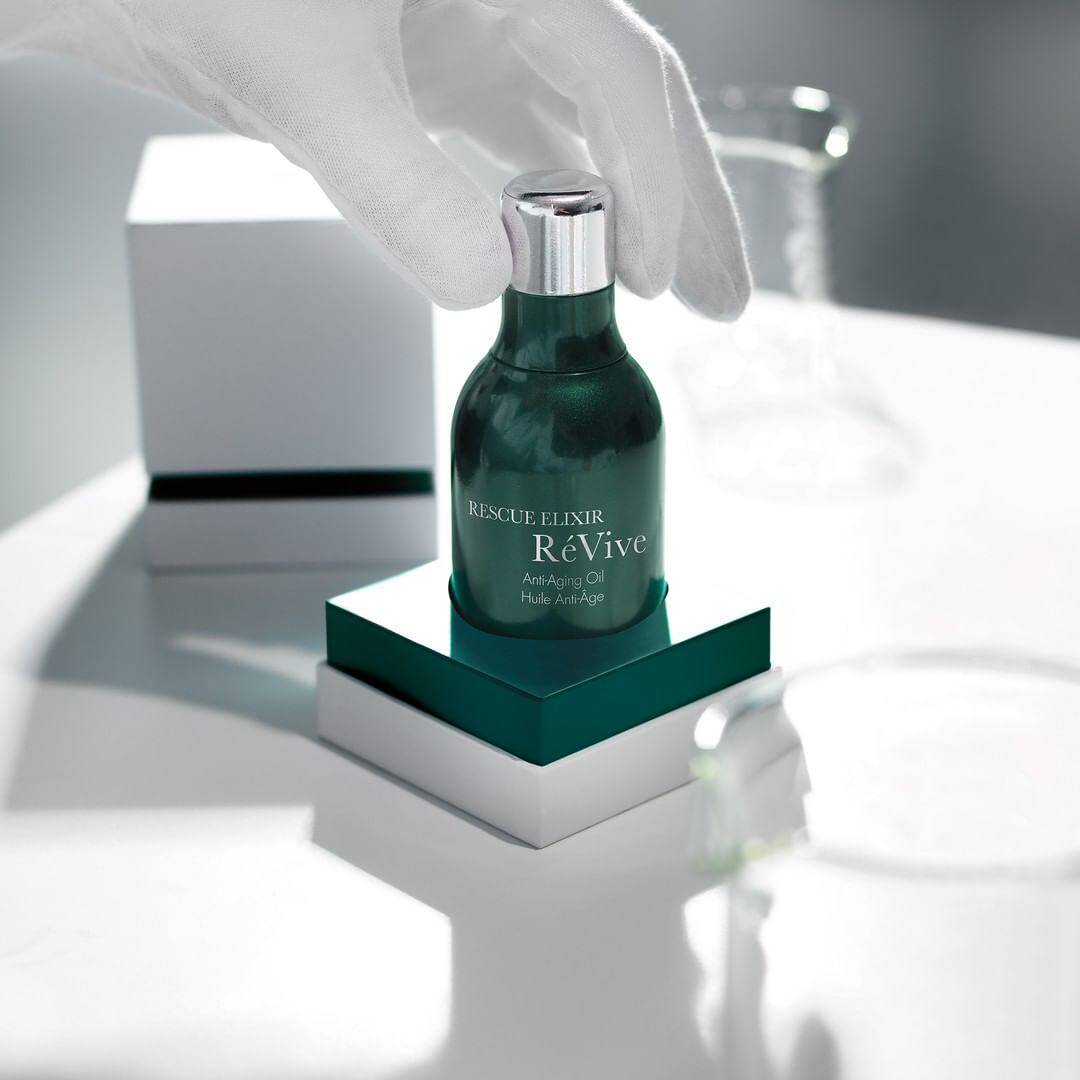 Revive Levi skin youth anti-aging anti-aging moisturizing essence oil firming light grain overnight rejuvenation oil lard ointment