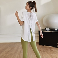 Белый топ с чашечками, матча, штаны, короткий рукав