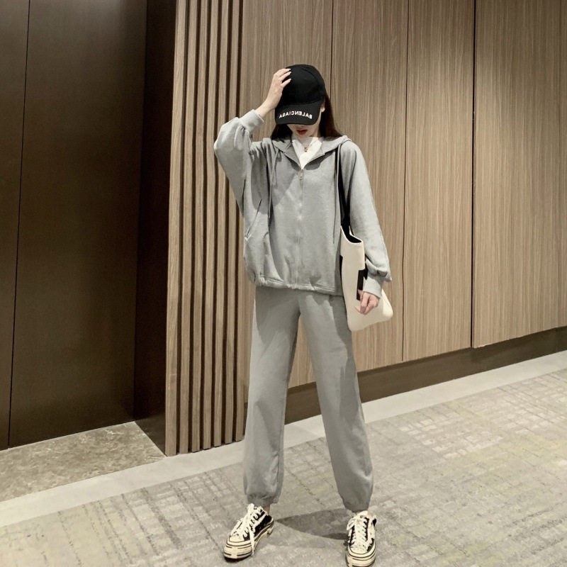 Suit woman 2020 Early autumn new foreign pie Aging Sports Casual Han Edition Loose sweatpants Two sets