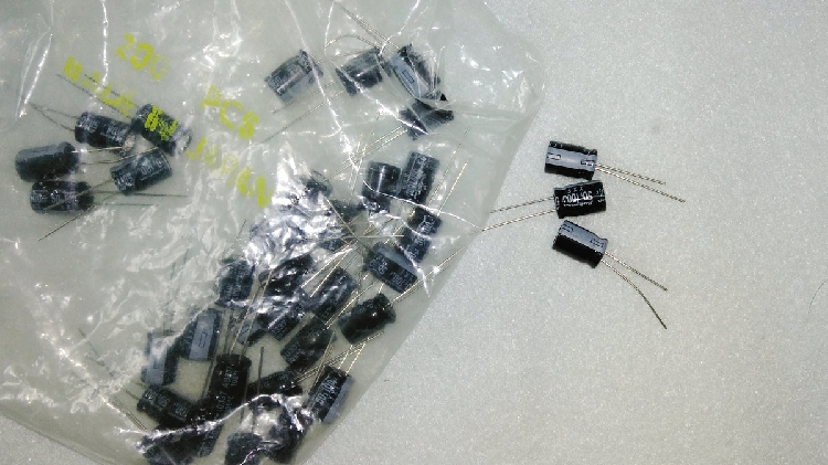 Original load of imported nichiconie for a conn 50V100UF