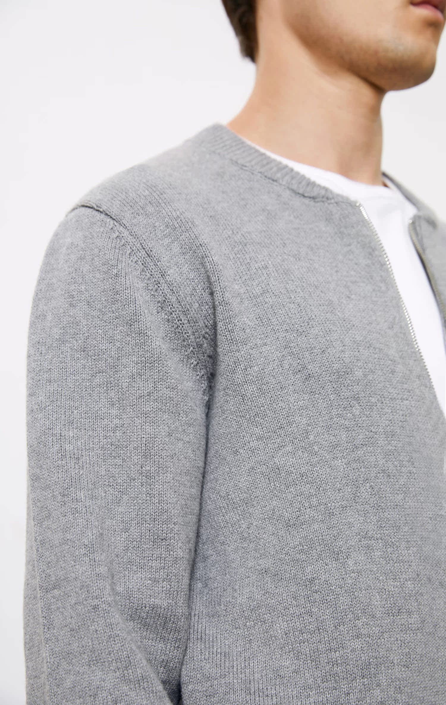 Kết cấu THESSNCE! Áo len dệt kim pha trộn cashmere áo cổ lọ nam