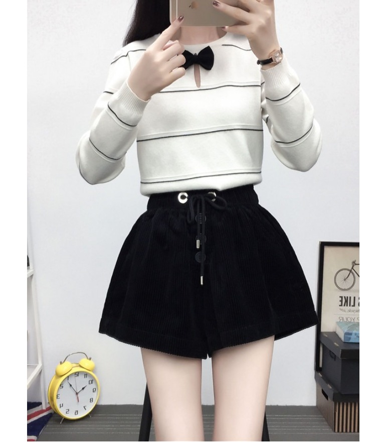 Quần short nhung to size nữ mùa thu đông 200 cân béo chị em rộng chân quần thun lưng nhung nhung mỏng bốt thời trang đi biển cho nữ