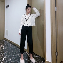 The socialite light familiar wind temperament Imperial sister two-piece set early autumn Net red Foreign Air Age fashion fried street suit women autumn and winter