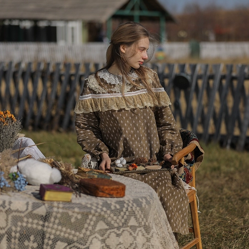 脸儿艺 Ретро вельветовое кружевное демисезонное платье, кружевное платье, свободный крой