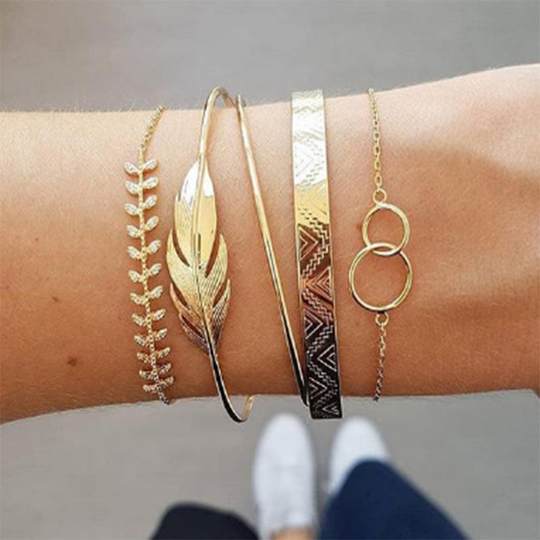 European and American Style Geometric Diamond-Encrusted Leaf Triangle Ring Bracelet Set, Popular Multi-Style Bracelets