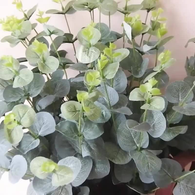 Faux Eucalyptus Leaves Artificial Flower Silk Silver Dollar Eucalyptus