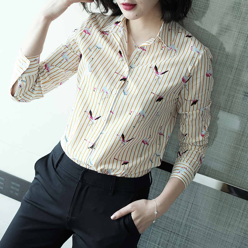 Slim-Fit Vertical Striped Flamingo Orange Shirt for Women with a Unique Design, Niche Style, New Autumn Top