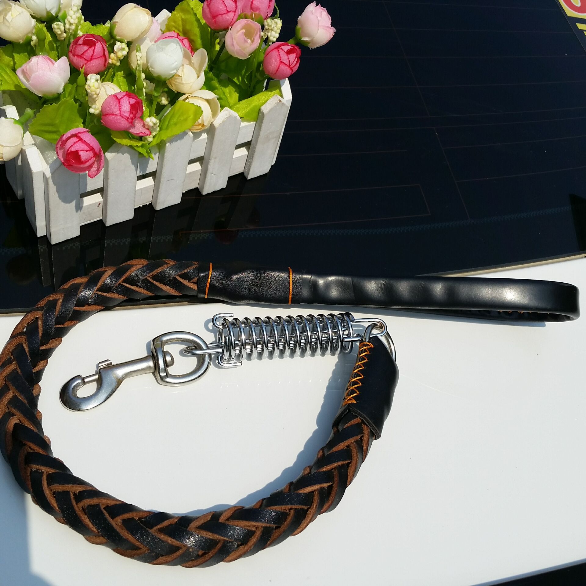 Pet new style hair 8 strand rope Pure cowhide rope leather dog chain tow belt dog rope cushion golden retriever allah walking dog rope