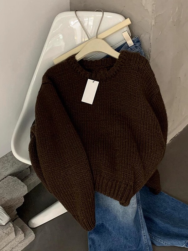 Fashionable European Style New Lazy Style Dark Brown Round Neck Long-Sleeved Knitted Sweater for Women in Autumn and Winter, Soft and Loose Top