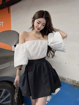Light-cooked wind womens clothing suit 2022 Summer new straight shoulder short sleeve blouses half-body skirt Sister Fry two sets