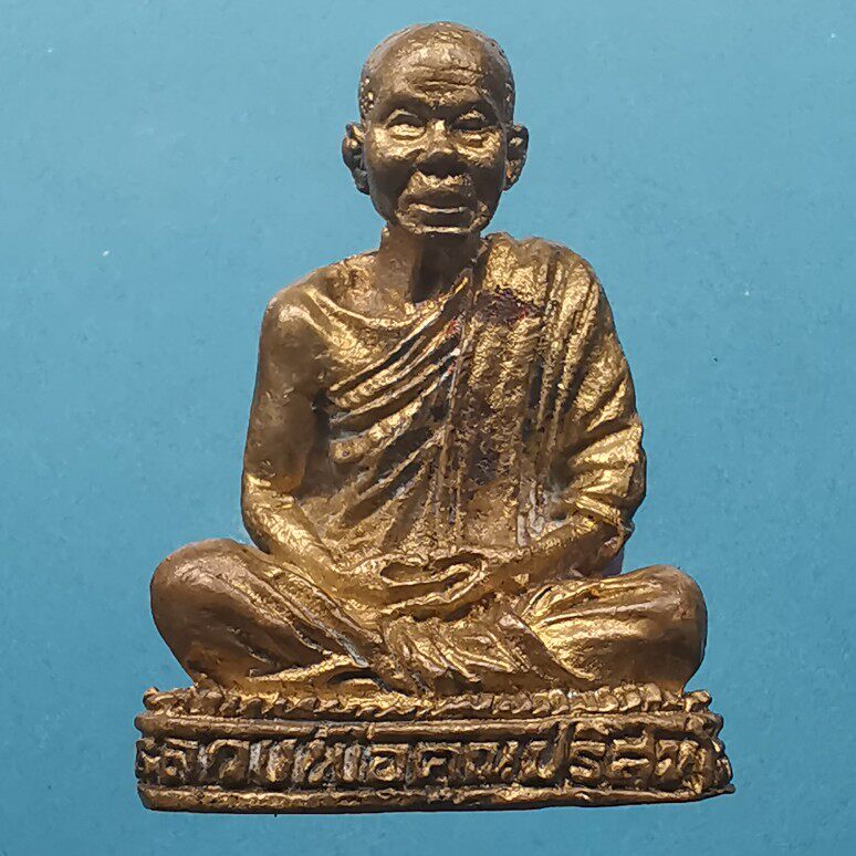 Thai Buddhist truffle real dragon lady Kun Kun Buddha calendar 2539 brass small standing body bag waterproof shell Thailand shipping