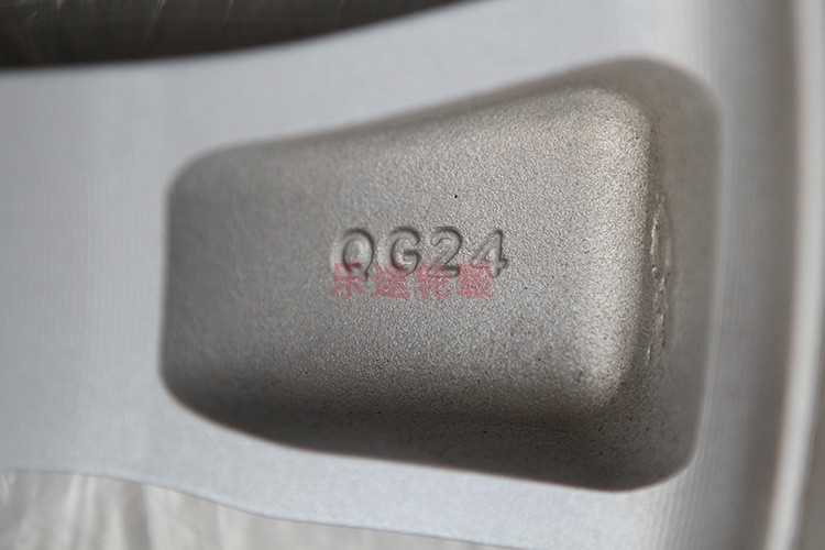 Tourle Y62 bánh xe nguyên bản 18 inch nguyên bản tháo dỡ Nissan Nissan hợp kim nhôm 99 vòng thép sửa đổi mới - Rim Mâm xe ô tô 18 inch