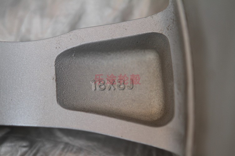 Tourle Y62 bánh xe nguyên bản 18 inch nguyên bản tháo dỡ Nissan Nissan hợp kim nhôm 99 vòng thép sửa đổi mới - Rim Mâm xe ô tô 18 inch